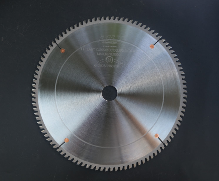 18 Inch Aluminium Cutting Blade Customized Round Disk Burr Free Anti Rust